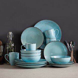 Teal dishware store set